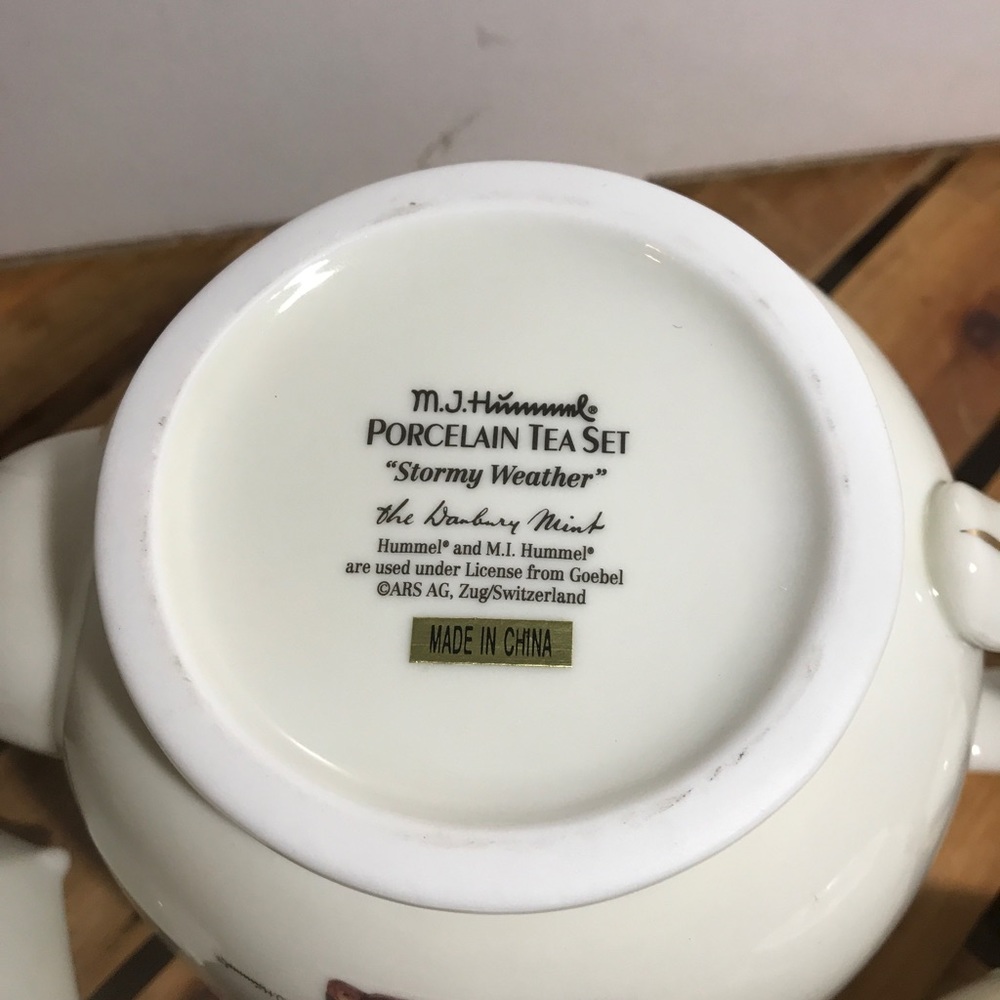 Hummel Stormy Weather Porcelain Tea Set - Picture 6 of 16